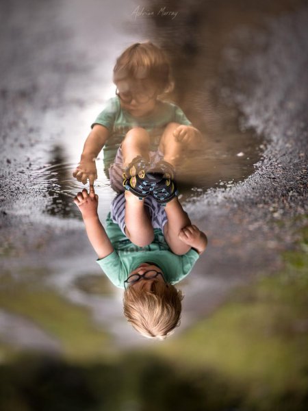 Дети в воде