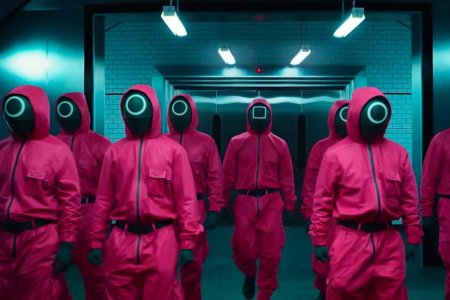 Костюм из фильма игра в кальмара