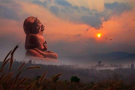 Большой будда на рассвете пхукет