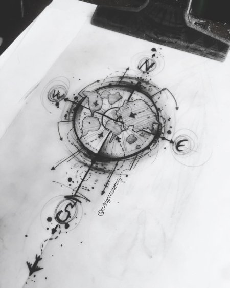 Тату компас дотворк