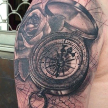Компас лопань тату