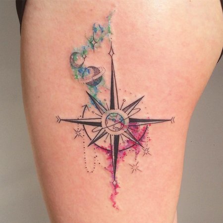 Тату роза ветров на предплечье