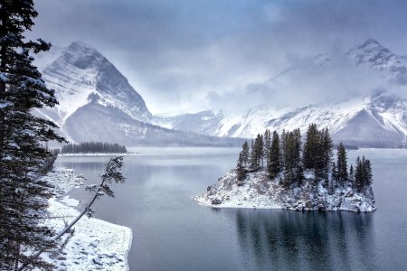 Верхнее озеро кананаскис зимой