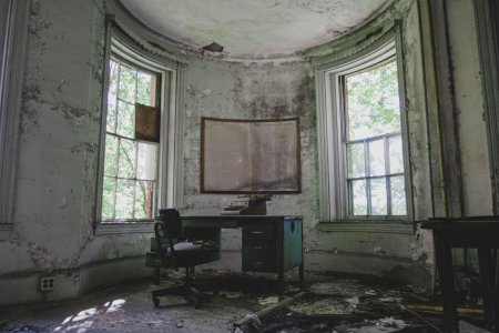 Заброшенный офис