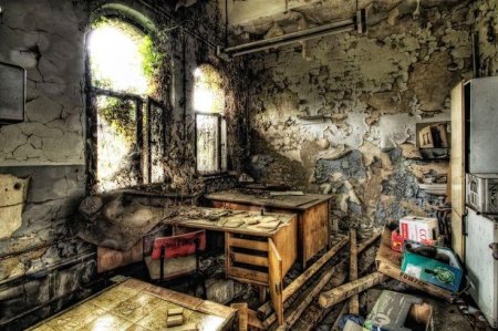 Заброшенный дом изнутри