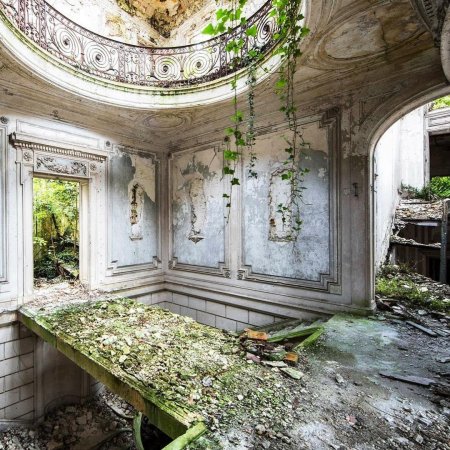 Заброшенный замок хэлсиен холл