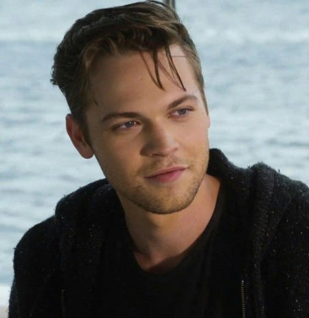 Александр кэлверт