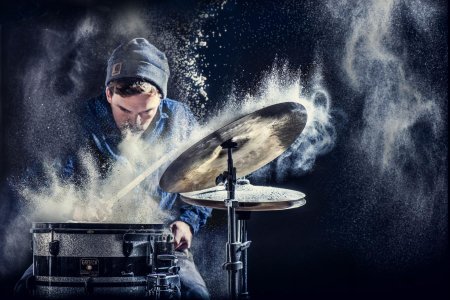 Красивый барабанщик