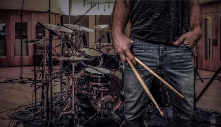 Тони шендер барабанщик