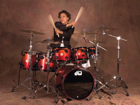 Томас лэнг барабанщик