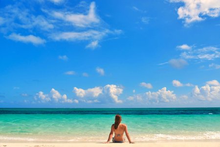 Пляж море девушка