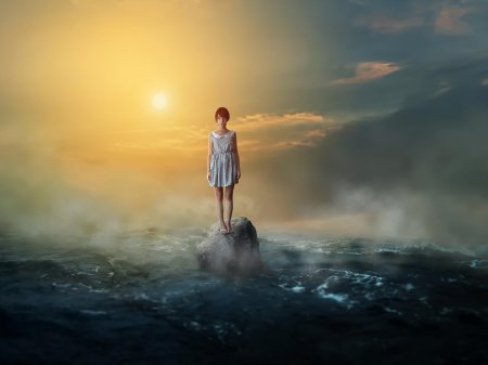 Море девушка