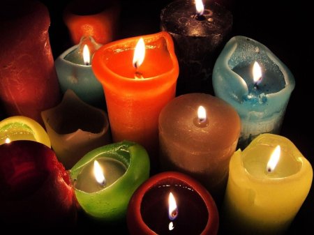 Разноцветные свечи