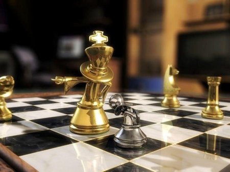 Шахматный ферзь арт