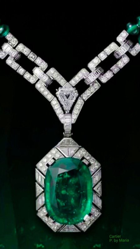 Cartier изумрудное колье