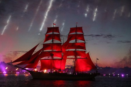 Корабль с алыми парусами