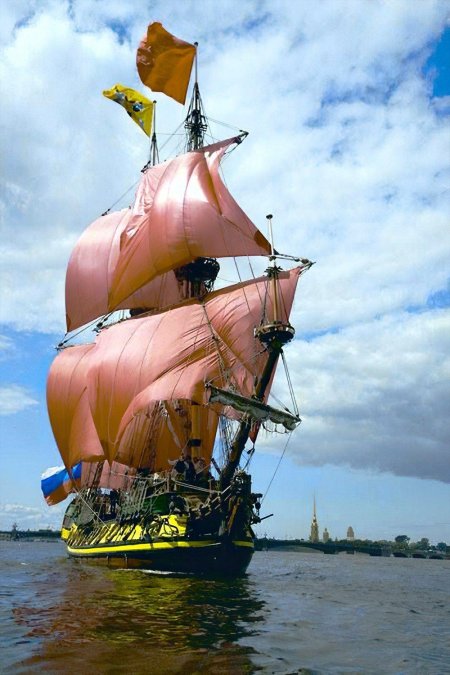 Фрегат штандарт алые паруса