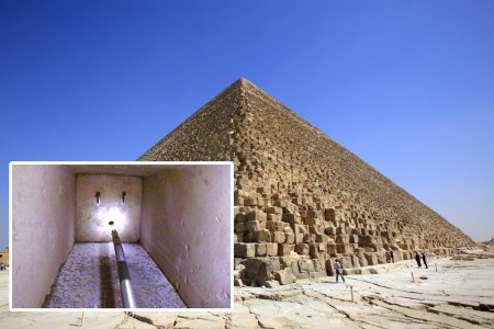 Пирамида хеопса золотая вершина