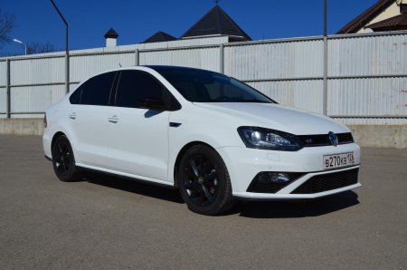 Volkswagen polo sedan тонировка
