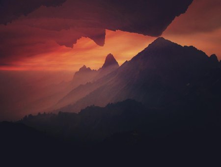 Горы и закат