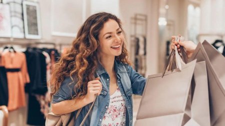 Шоппинг женщина