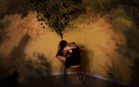 Девушка страх