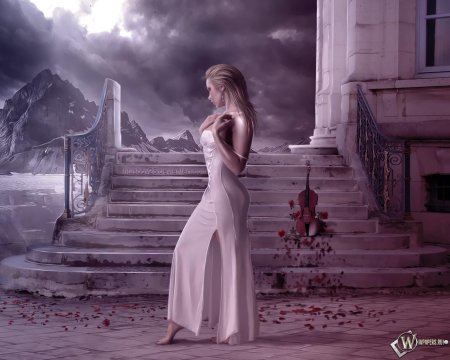 Девушка в платье