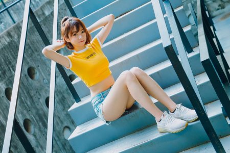 Красивая азиатская девушка