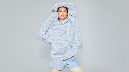 Вязаные свитера