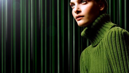 Зеленый свитер