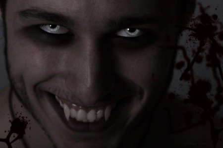 Вампир парень