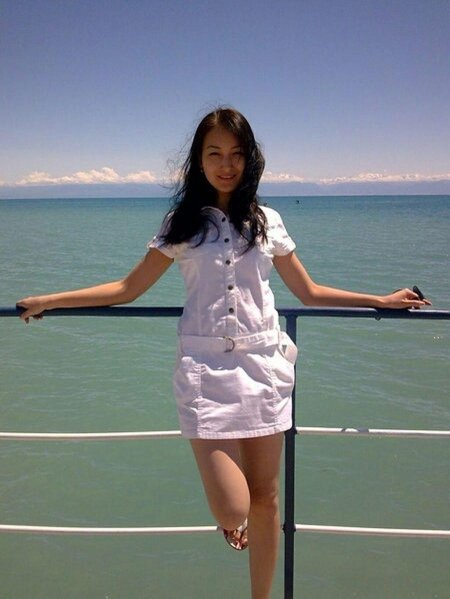 Красивая девушка казашка