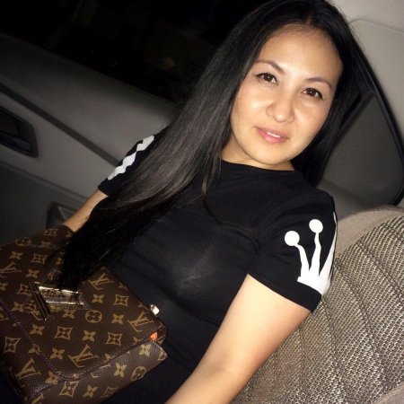 Красивая девушка казашка