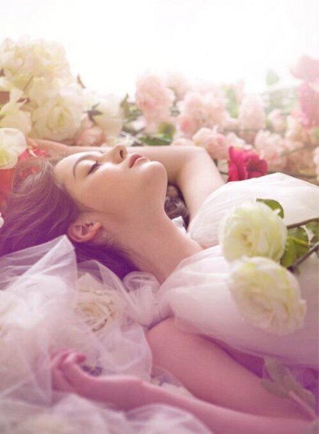 Нежная девушка