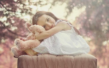 Девушка нежная