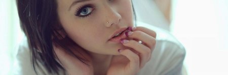 Красивые девушки с пирсингом