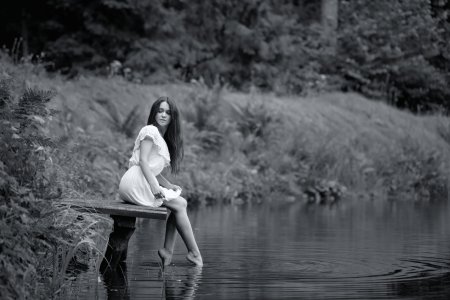 Красивые девушки на природе