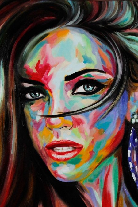 Девушка в красках