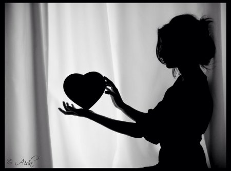 Девушка с сердцем