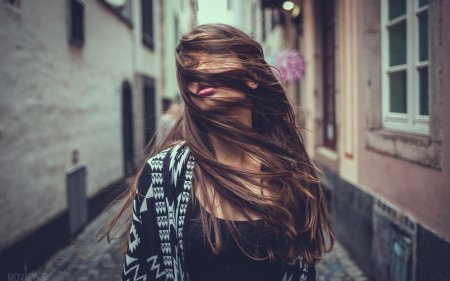 Волосы на ветру