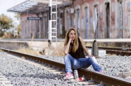 Фотосессия на железнодорожных путях