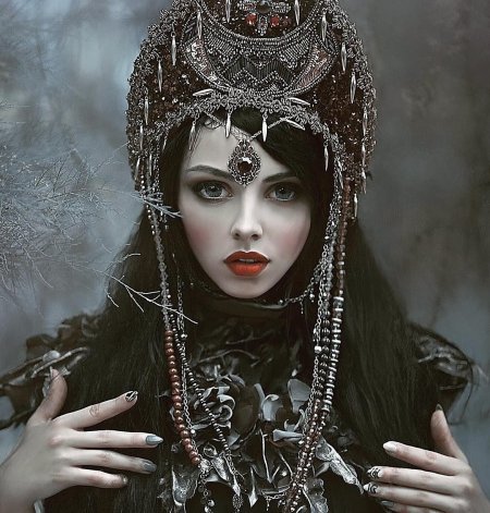 Кокошник готика