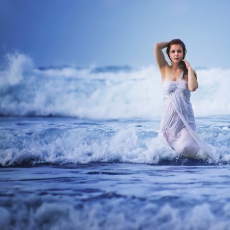 Девушка море