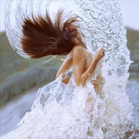 Волосы в воде