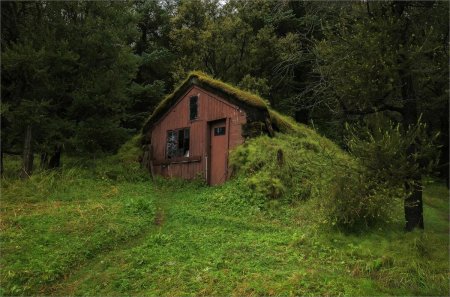 Домик лешего лобня