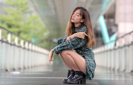 Девушка азиатская