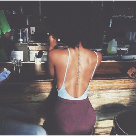 Тату на спине для девушек