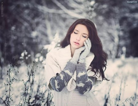 Девушка зима