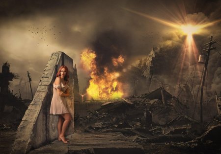 Девушка в разрушенном городе
