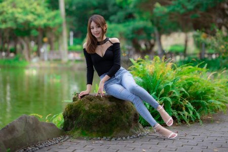 Азиатская девушка